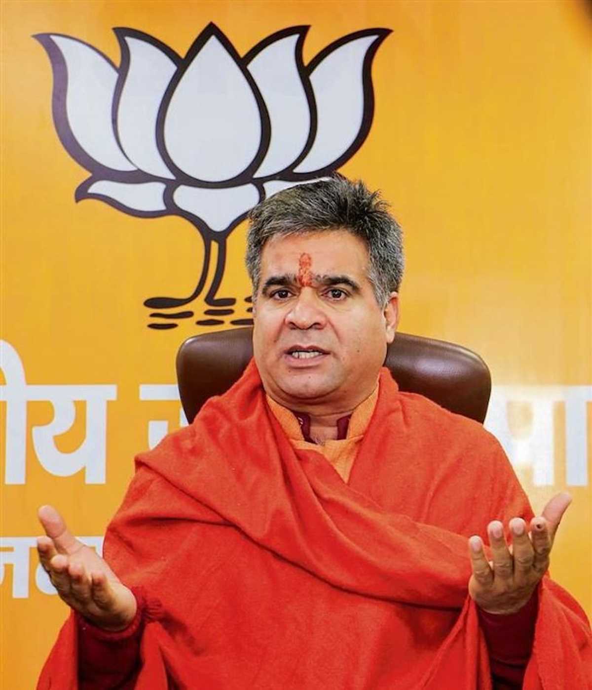 अनुच्छेद 370 का जम्मू-कश्मीर विधानसभा से कोई लेना-देना नहीं, कुछ राजनीतिक दल राजनीति कर रहे : रविंद्र रैना